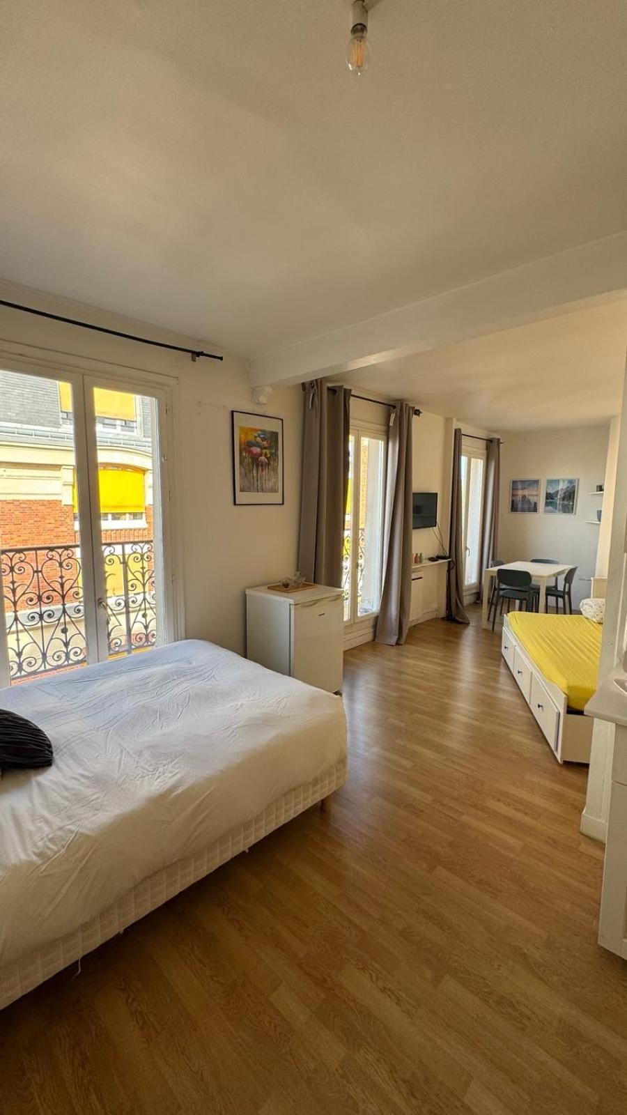 Appartement A Париж Экстерьер фото
