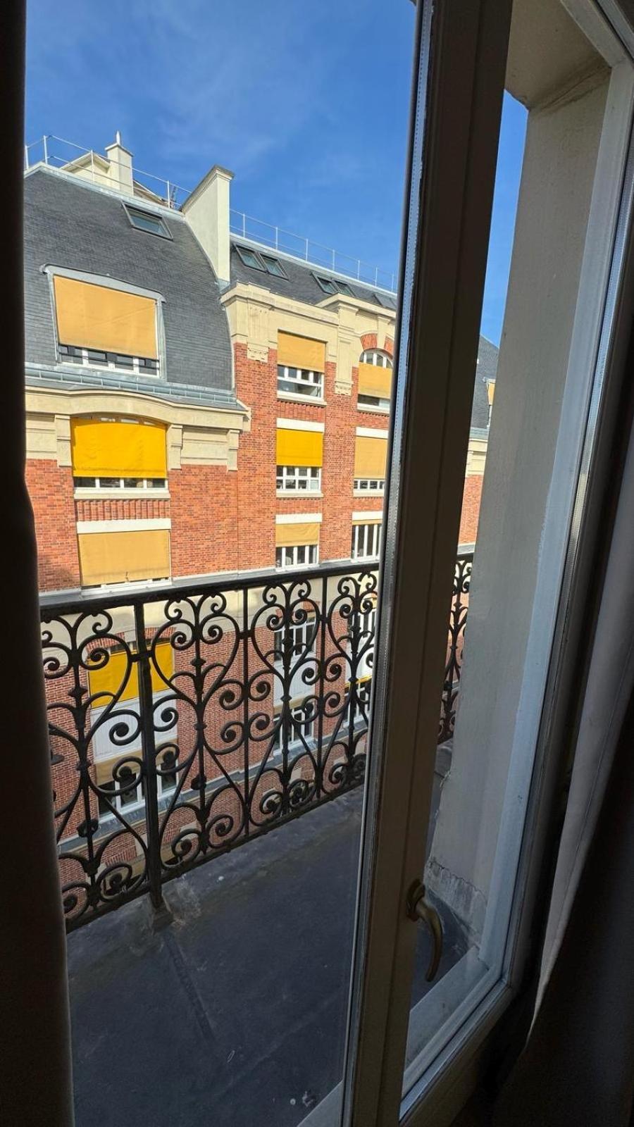 Appartement A Париж Экстерьер фото